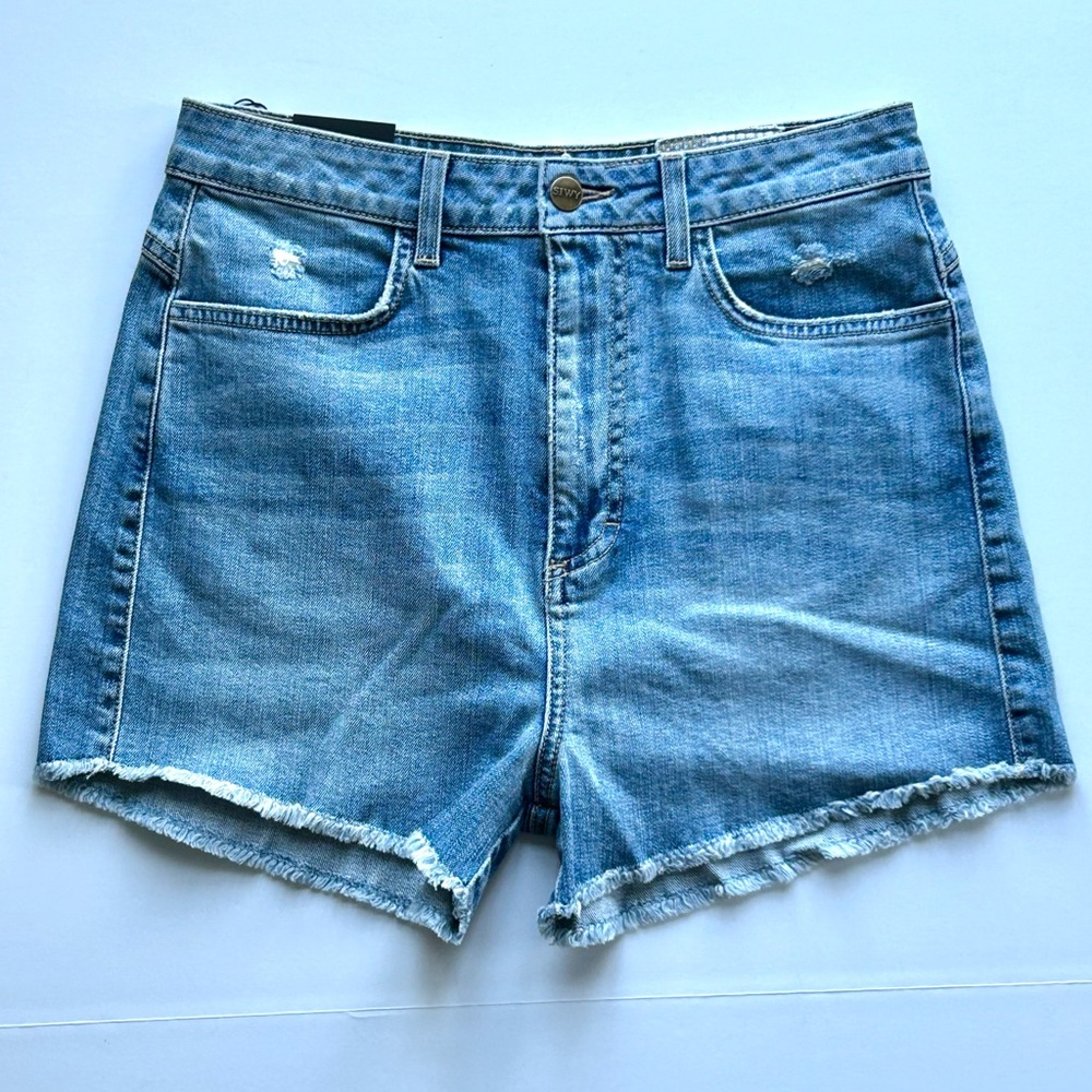 🍒NWT Siwy Jean Shorts. Size: 29